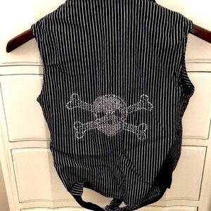 SKULL sleeveless black white pinstripe wrap crop top size small